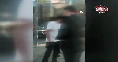 Kadıköy’de korsan değnekçi kıskıvrak yakalandı | Video
