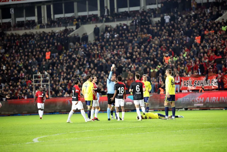 Gaziantep FK - Fenerbahçe maçı sonrası Rıdvan Dilmen'den flaş Vedat Muriqi yorumu!