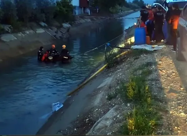 antalyada-3-gundur-kayip-olan-sefadan-aci-haber-sefanin-cansiz-bedeni-su-kanalinda-bulundu-1745520638365.jpg