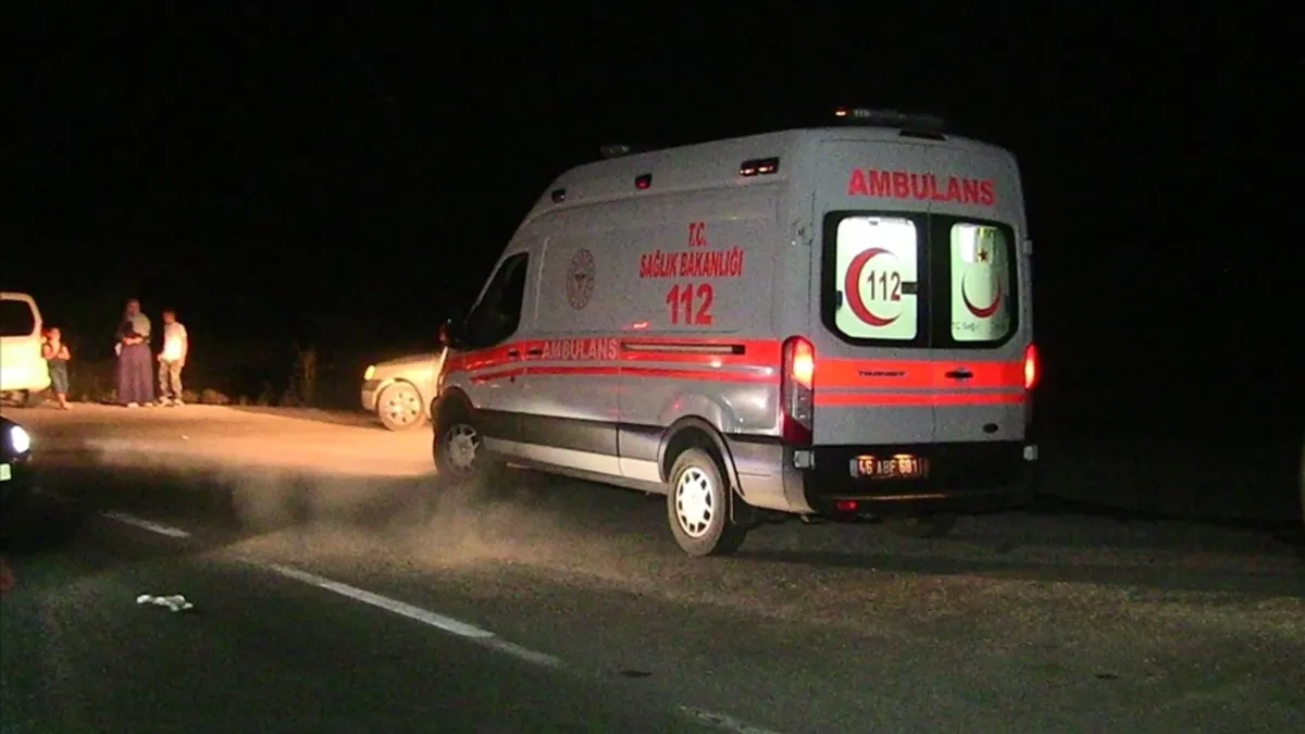 Kırıkkale’de aydınlatma direğine çarpan cipteki 4 kişi yaralandı Kırıkkale’de aydınlatma direğine çarpan cipteki 4 kişi yaralandı