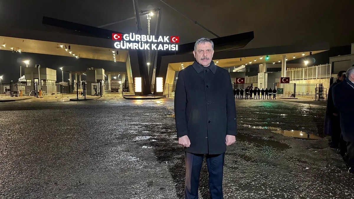 İçişleri Bakanı Çiftçi Ağrı’da temaslarda bulundu: “Her alanda daha güçlü yarınlara ilerliyoruz” İçişleri Bakanı Çiftçi Ağrı’da temaslarda bulundu: “Her alanda daha güçlü yarınlara ilerliyoruz”