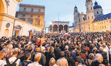 35 bin kişi Münih’te toplanıp seçmene çağrı yaptı: Siyaseti ırkçılar belirlemesin