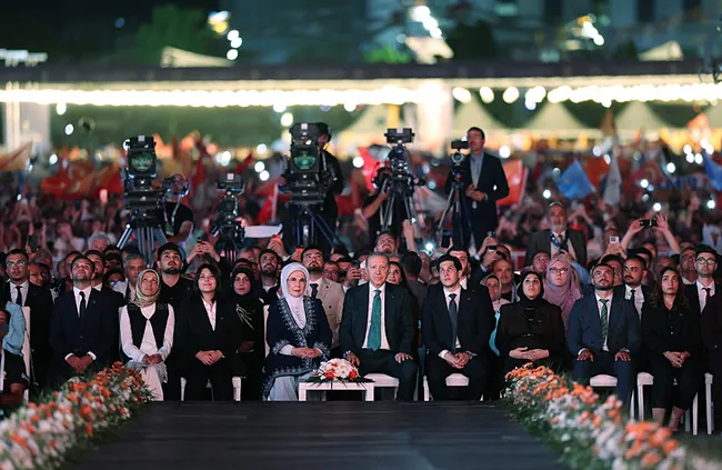ak-partinin-25-kurulus-yil-donumunde-golbasinda-yeni-donem-belediye-baskani-yakup-odabasi-ak-partiye-katildi-1786793554721.jpeg