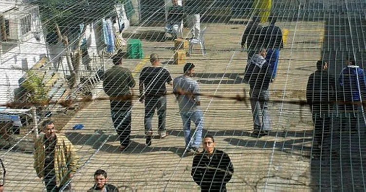 Filistinli genci İsrail hapishanesin kör etti