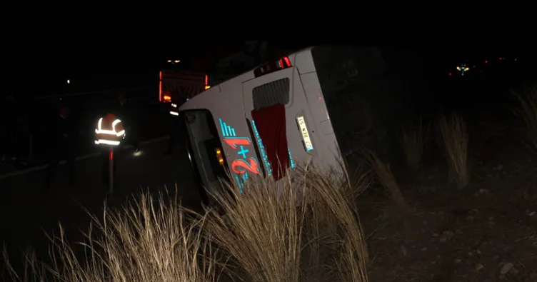 Osmaniye’de yolcu otobüsü devrildi