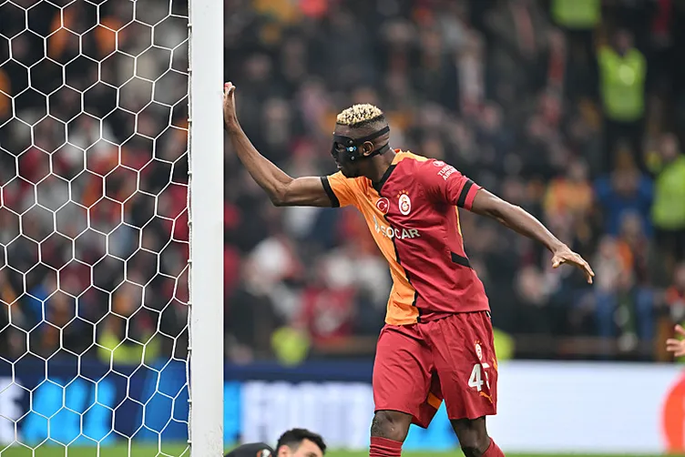 Son dakika haberi: Osimhen’e maske taktıran Skriniar! İki futbolcu yeniden rakip oluyor....