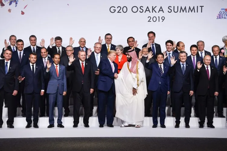 Başkan Erdoğan'ın da katıldığı G-20 aile fotoğrafı ile başladı