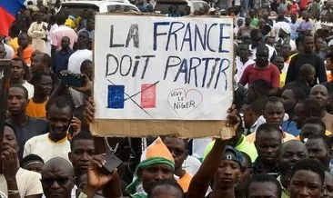 Afrika’da neler oluyor? Fransız sömürgesine tepki sınırları aştı, kanlı müdahale kapıda!