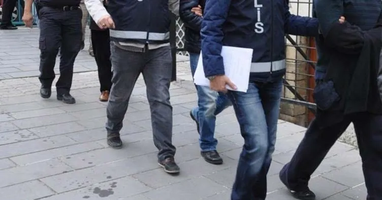 İzmir merkezli terör operasyonu: 12 kişi gözaltında