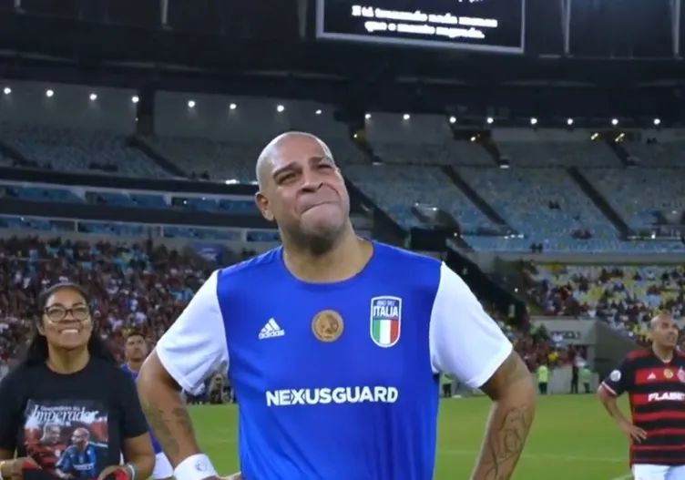 Adriano veda maçında babasının görüntülerini görünce gözyaşlarını tutamadı! Sokaklarda yaşayan bir efsanenin hikayesi...