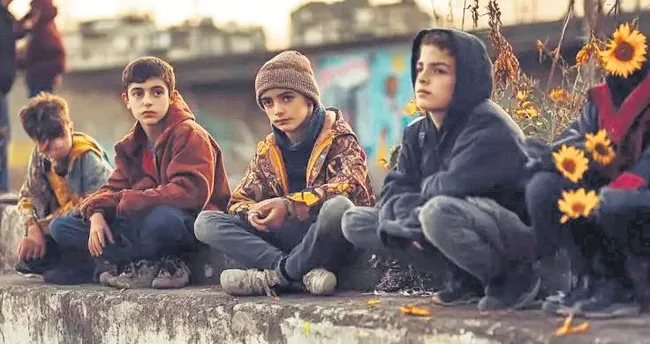 Çocuklar suçu arkadaşıyla işliyor