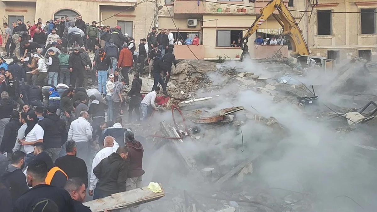 Lübnan’da iki bina çöktü: 6 ölü, 7 yaralı