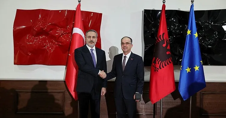 Dışişleri Bakanı Fidan, Arnavutluk Cumhurbaşkanı Begaj ile görüştü