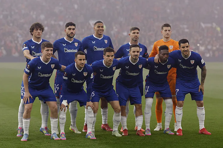 UEFA Avrupa Ligi finaline iki İngiliz gidiyor! Manchester United ve Tottenham Kupa 2’de kozlarını paylaşacak...