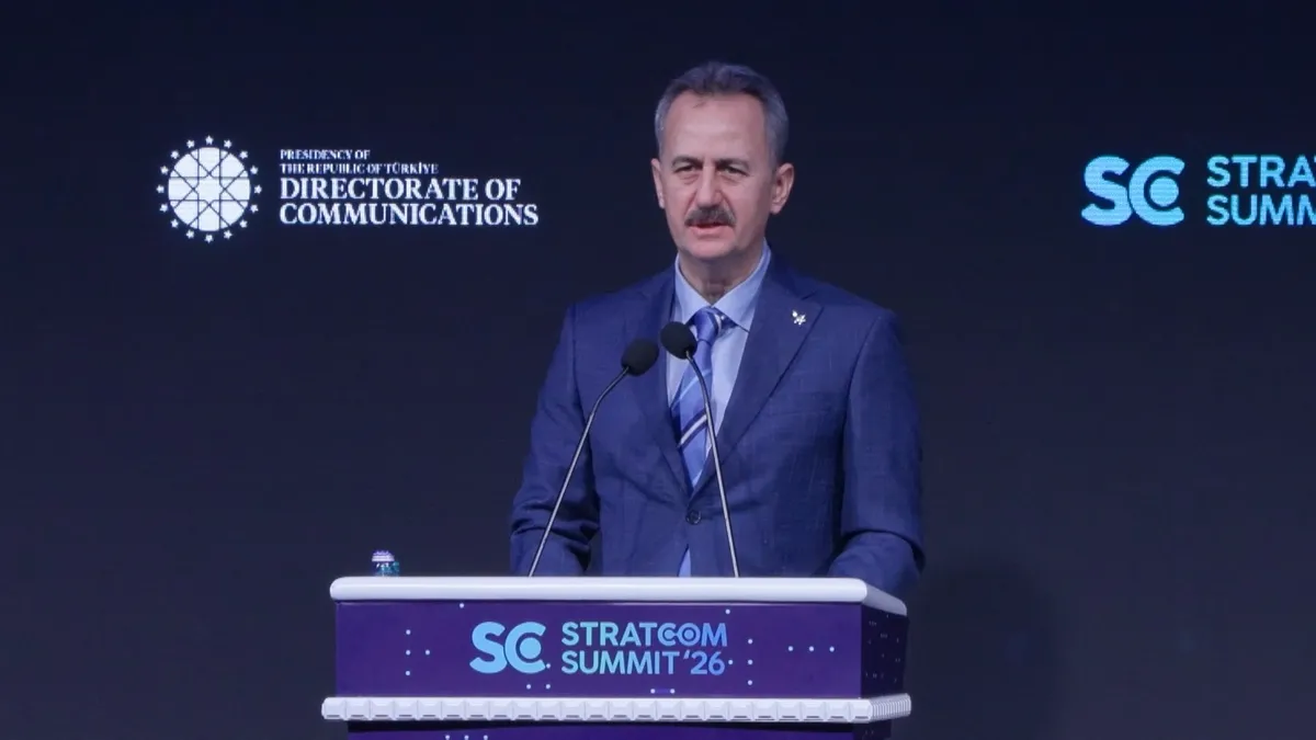 Savunma Sanayii Başkanı Görgün: Türkiye, bölgesel ve küresel barışı en öncelikli sıraya koymaktadır Savunma Sanayii Başkanı Görgün: Türkiye, bölgesel ve küresel barışı en öncelikli sıraya koymaktadır