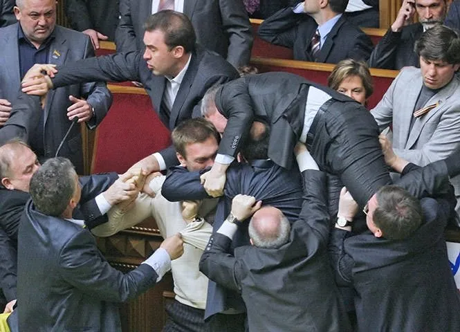 En sıkı Meclis kavgaları