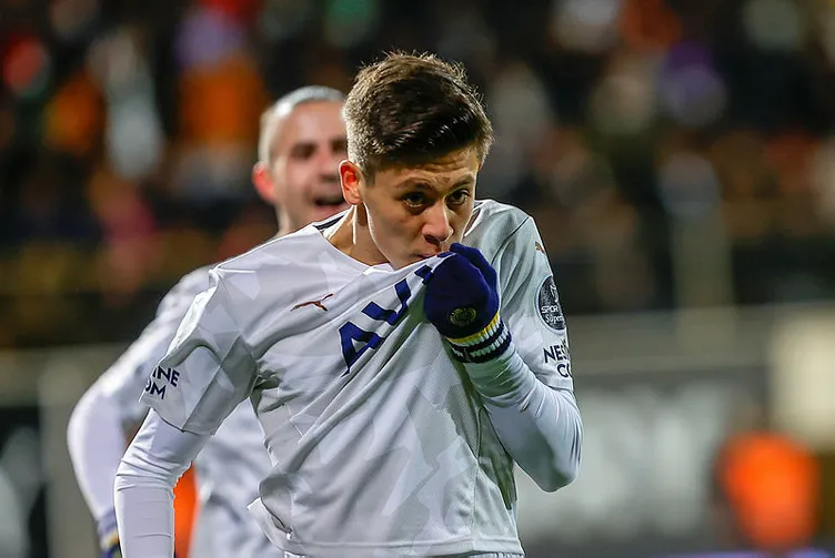 Almanlar, Arda Güler’i öve öve bitiremedi! “Türkiye’nin en büyük yeteneği…”