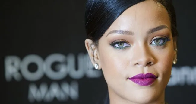 Rihanna HIV testi yaptırdı