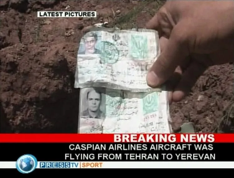 İran’da uçak düştü