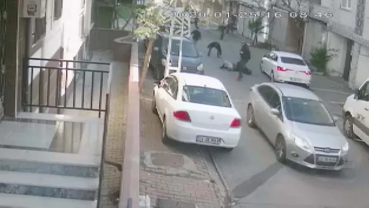 Sancaktepe’de kadını kaçırma teşebbüsü kamerada