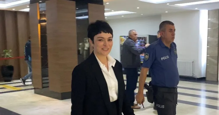 Son dakika haberi: Oyuncu Ezgi Mola’ya Musa Orhan’a hakaretten para cezası!