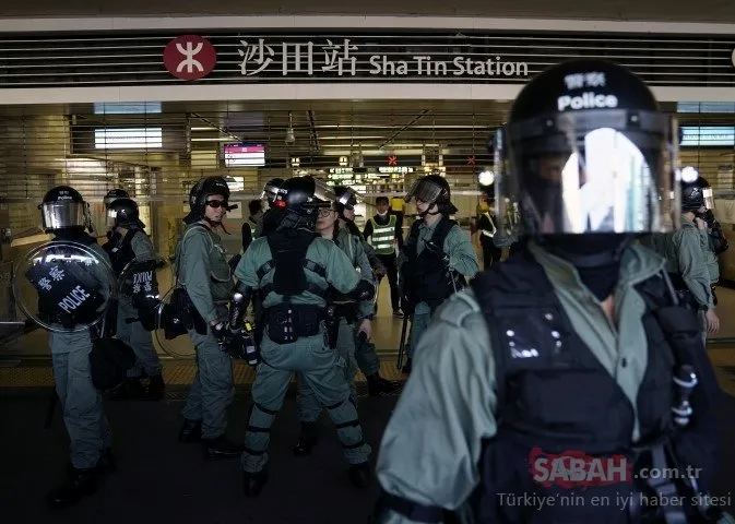 Hong Kong’da tansiyon düşmüyor!  Protestocular AVM’yi yağmaladı