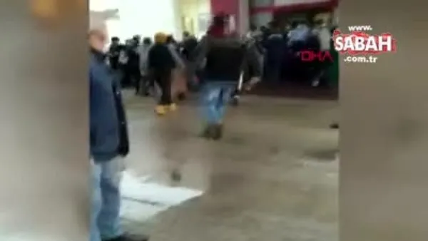 Bursa'da hasta yakınlarının hastane bahçesinde güvenlik görevlilerine saldırı anı kamerada | Video