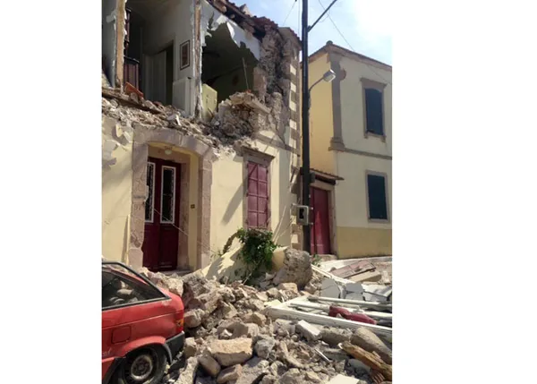 Ege'deki deprem sonrası köyler boşaltılıyor-3