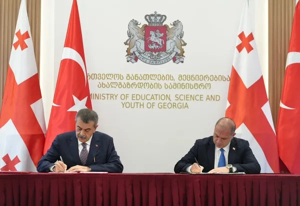 turkiye-ile-gurcistan-arasinda-egitim-alaninda-is-birligi-anlasmasi-imzalandi-1790940397267.jpg