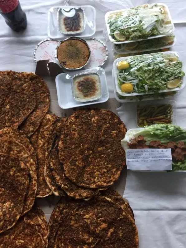 Ogrenciler 2 Lahmacun Istedi Lokanta Sahibi 7 Tane Lahmacun Gonderdi Sayfa 6 Son Dakika Haberler