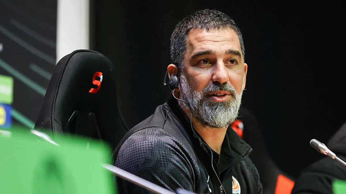 Arda Turan'dan Beşiktaş açıklaması: Shakhtar'da kalmak istiyorum
