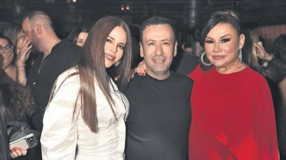 Karaokeyle yeni yaşını kutladı