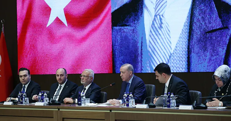 2 Belediye Başkanı AK Parti’ye katıldı