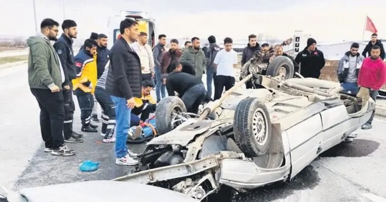 Otomobil takla atarak ters döndü: 1 ölü