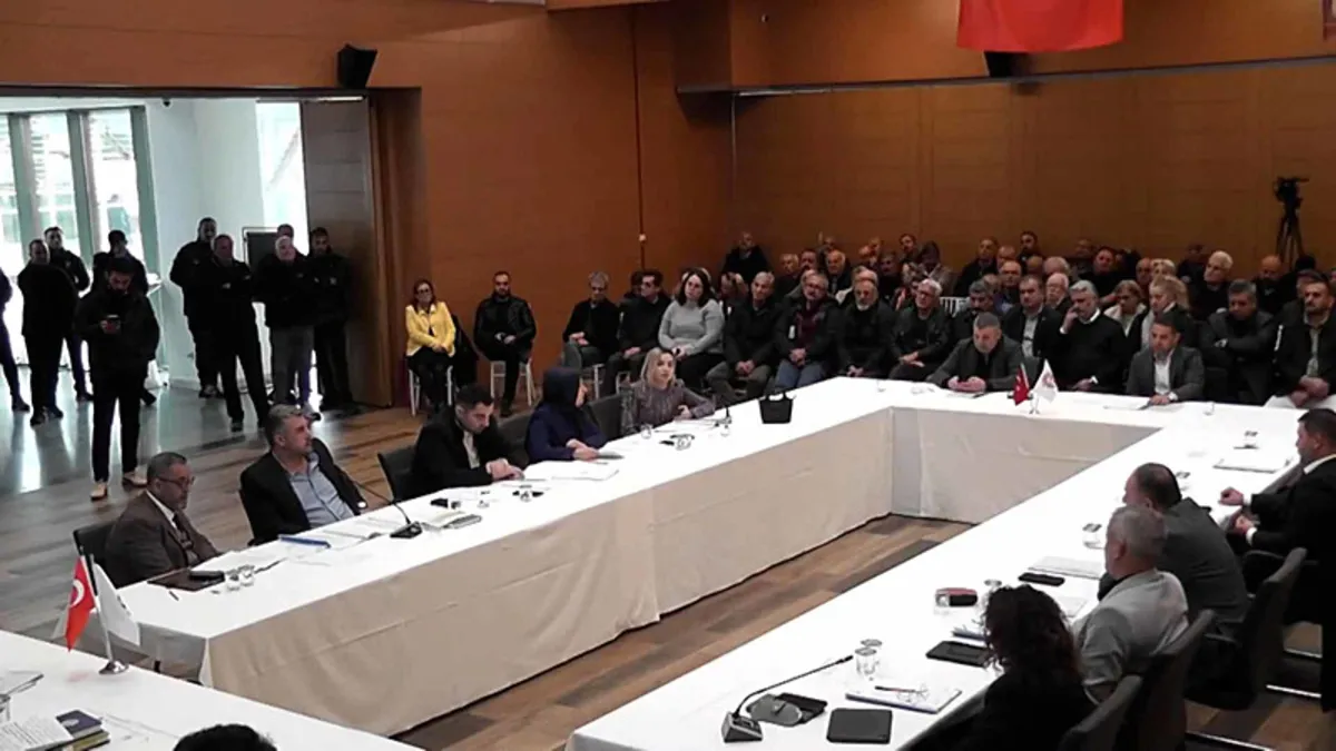 Şile Belediyesi meclis toplantısındaki "rüşvet" iddiası ortalığı karıştırdı: Zan altındayız…