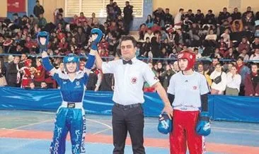 Türkiye Kick Boks Şampiyonası sürüyor