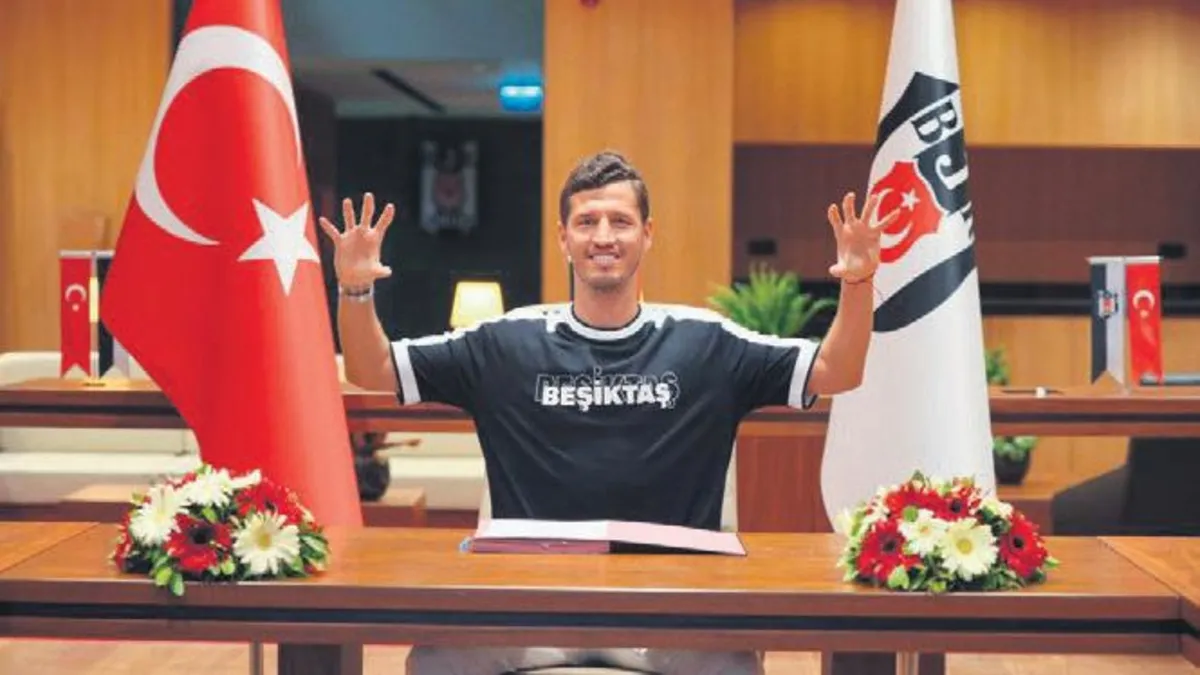 Salih uçmaya devam edecek