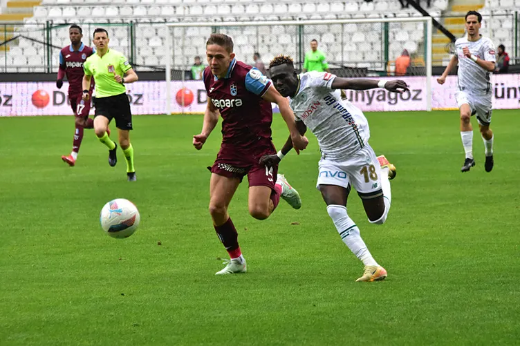 Son dakika haberi: Konya’da ortalık karıştı! Penaltı pozisyonu sonrası olay çıktı...