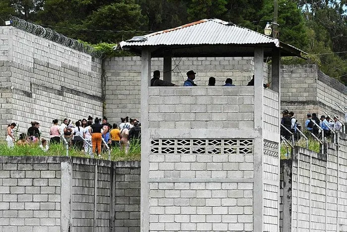 Honduras'ta kadın hapishanesinde isyan: 41 ölü