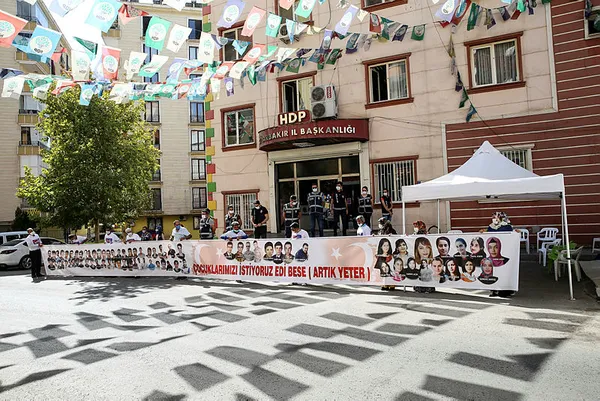 baskan-erdogan-diyarbakir-anneleri-ile-iftar-yapacak-1620488595484.jpg Başkan Erdoğan, Diyarbakır anneleri ile iftar yapacak