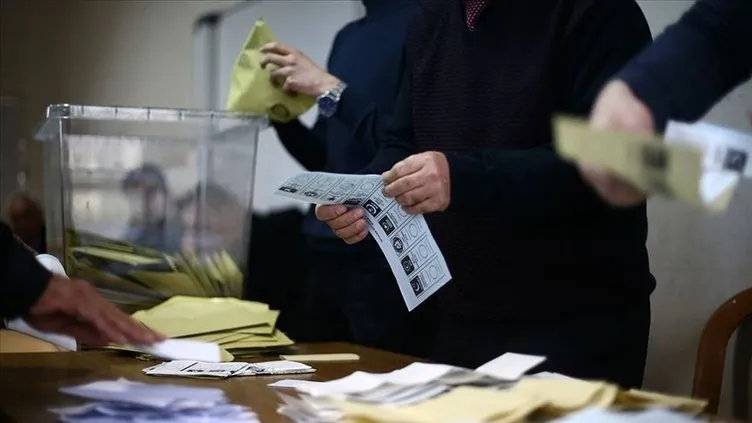 İzmir Bergama seçim sonuçları 2023: YSK verileri ile Cumhurbaşkanlığı İzmir Bergama seçim sonucu ve adayların oy oranları sorgulama