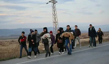 Göçmenlerin yönlendiği Pazarkule Sınır Kapısı geçişlere kapandı