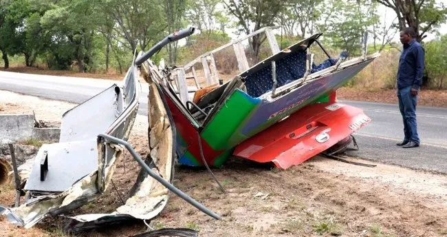 Son dakika | Zimbabve'de kilise otobüsü devrildi: 35 ölü, 71 yaralı; nedeni pes dedirtecek cinsten