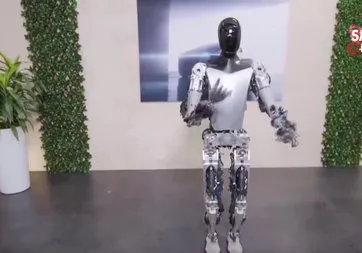 Tesla’nın insansı robotu Optimus’un yetenekleri geliştirildi