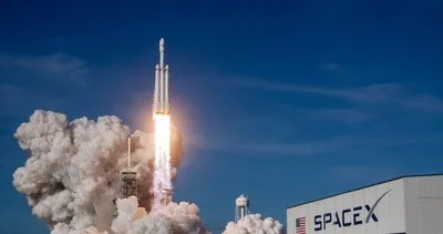 SpaceX Crew Dragon mekiğini UFO takip etti! Kırmızı alarm verdiler!