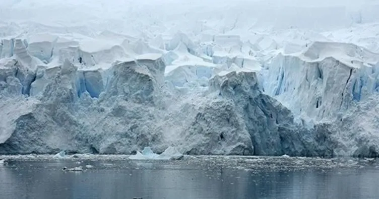 Dünyanın en büyük buzdağı erime yolunda