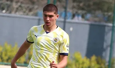 Son dakika: Fenerbahçe’de İsmail Kartal’ın B planı Yusuf Akçiçek!