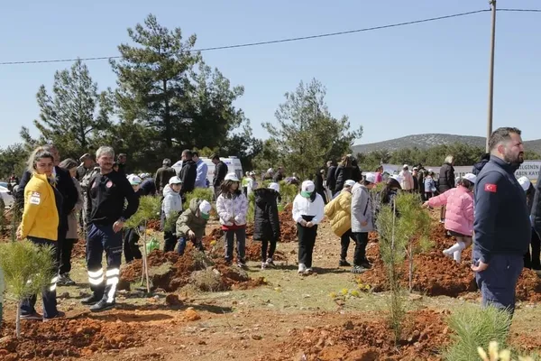 muglada-orman-haftasi-kapsaminda-50-bin-fidan-dikildi-1711057794396.jpg