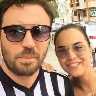 Ayrılsak da beraberiz