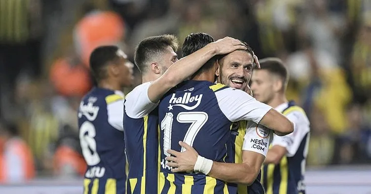 SON DAKİKA HABERİ | Fenerbahçe evinde farklı kazandı! RAMS Başakşehir’e gol yağmuru...